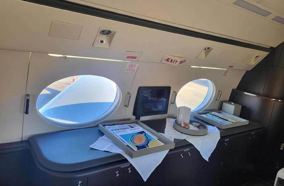 GIV-SP aft lavatory with vanity basin