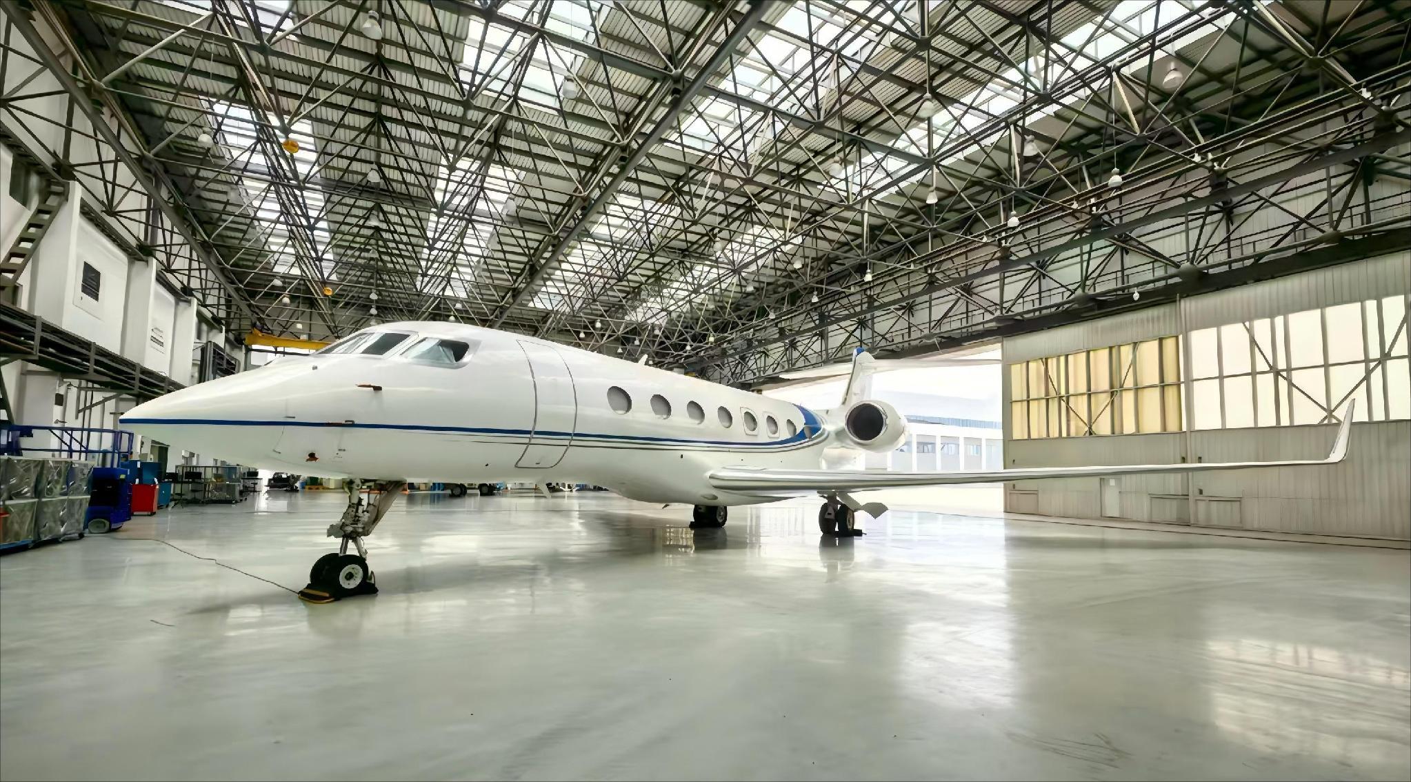 Gulfstream G650 exterior inside the hangar