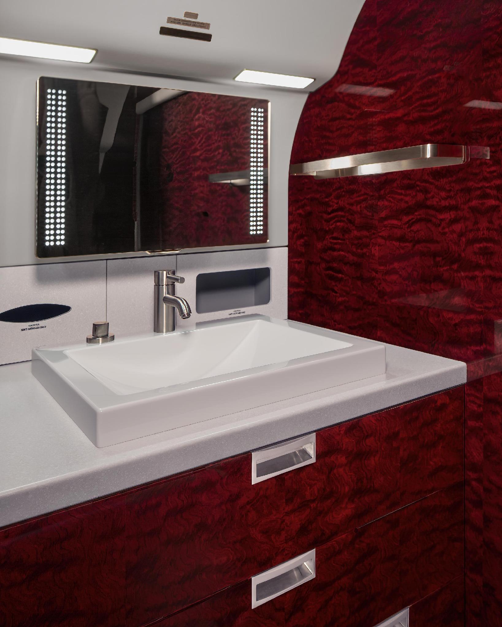 G650 lavatory vanity with lit mirror