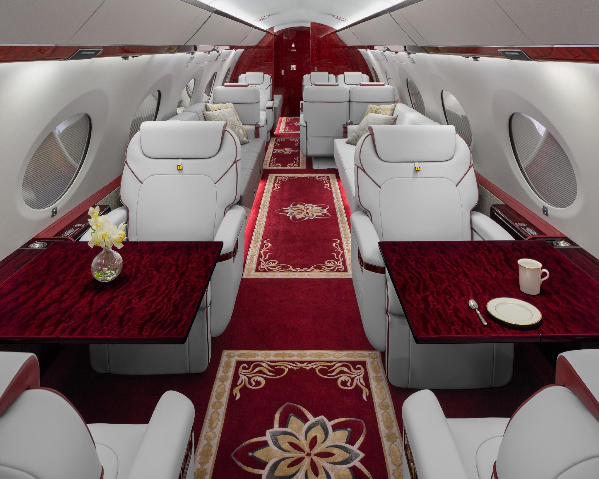 G650 four-place conference group with executive tables